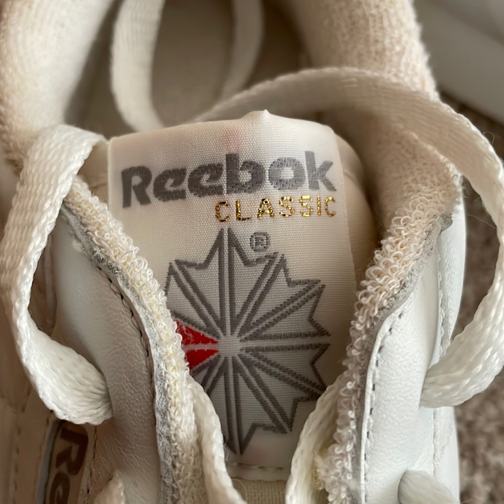 New Reebok Princess Shoes - Picture 3 of 4